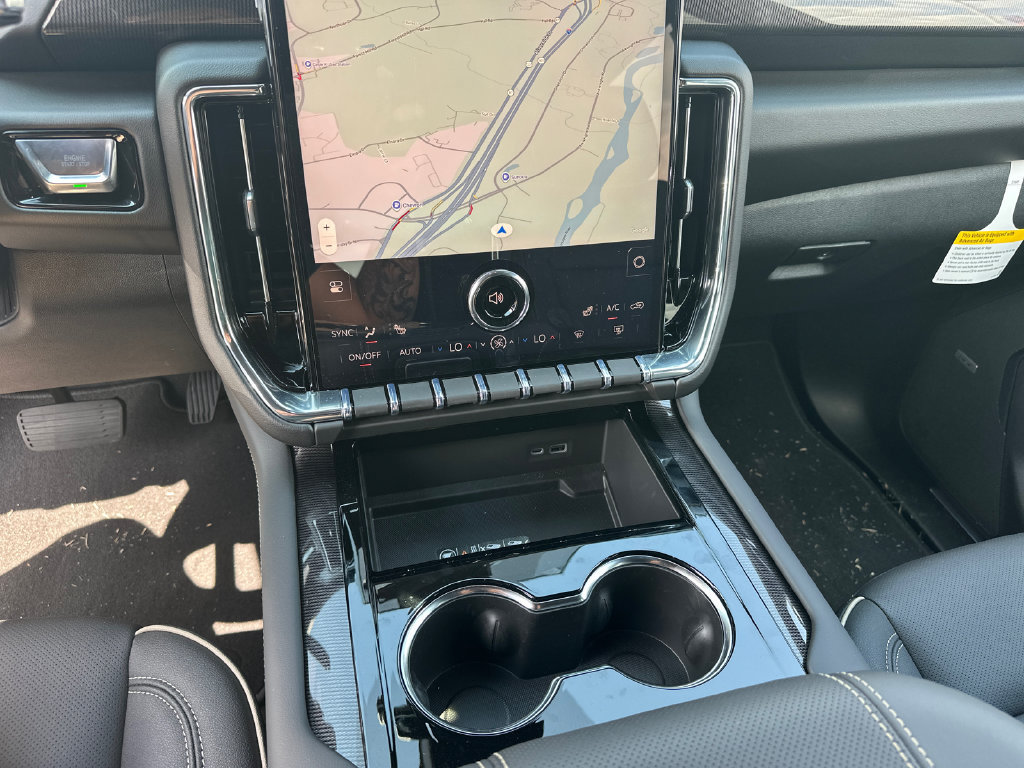 Used 2026 GMC Yukon Elevation RWD image 33