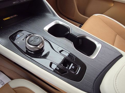 New 2026 Lexus RZ 350e image 18