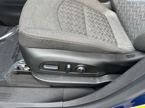 Used 2022 Chevrolet Equinox LT AWD/4WD image 11