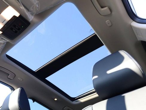 New 2026 Nissan Rogue Platinum w/ Platinum Premium Package image 8