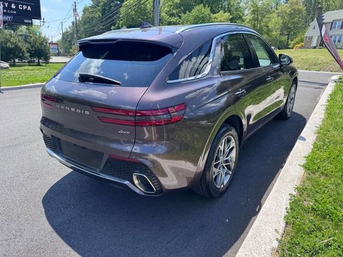 Used 2023 Genesis GV70 2.5T w/ Select Package AWD/4WD image 7