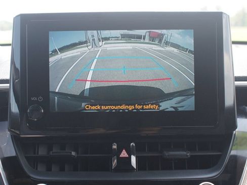 Used 2024 Toyota Corolla Cross AWD Hybrid w/ Moonroof Package image 7