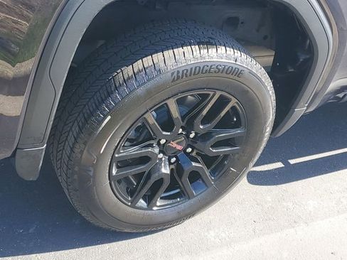 Certified 2025 GMC Sierra 1500 Elevation AWD/4WD image 5