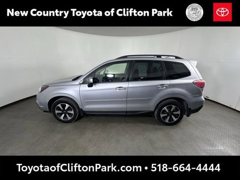 Used 2018 Subaru Forester 2.5i Premium image 6