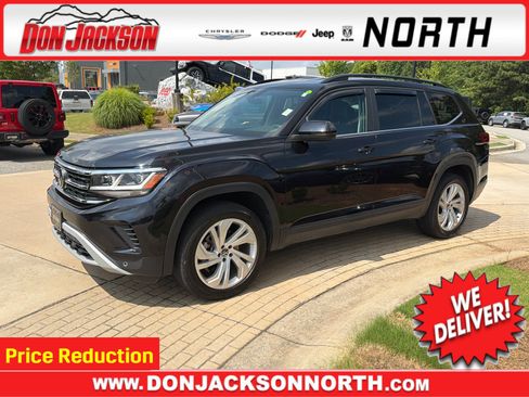 Used 2023 Volkswagen Atlas SE AWD/4WD image 1