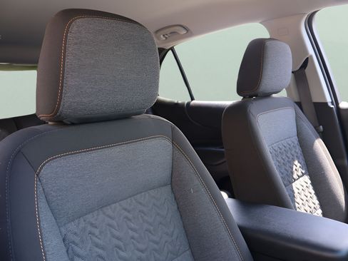Used 2024 Chevrolet Equinox LT w/ LPO, Floor Liner Package AWD/4WD image 17