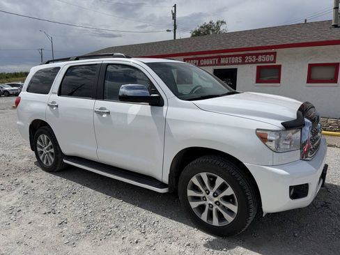 Used 2016 Toyota Sequoia Limited AWD/4WD image 1