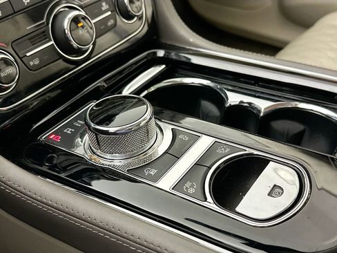 Used 2017 Jaguar XJ L Portfolio image 17