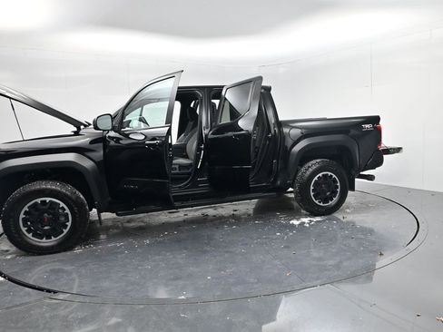 Used 2024 Toyota Tacoma TRD Off-Road image 53