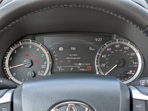 Used 2026 Toyota Highlander XLE AWD/4WD image 21