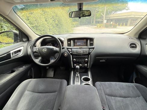 Used 2013 Nissan Pathfinder SV AWD/4WD image 26