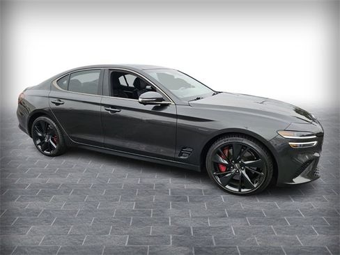 Used 2023 Genesis G70 3.3T w/ Sport Prestige Package image 3
