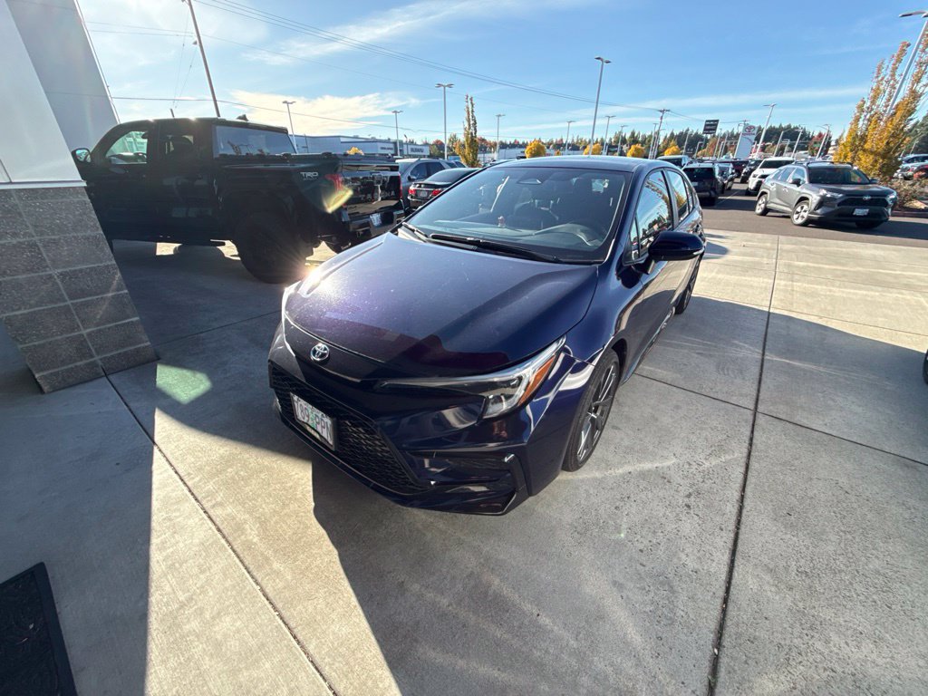Used 2024 Toyota Corolla SE FWD image 1