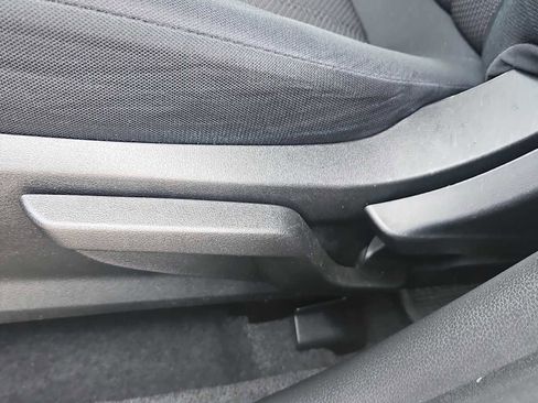 Used 2021 Subaru Crosstrek 2.0i image 14