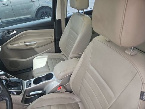 Used 2014 Ford C-MAX Energi SEL w/ Equipment Group 302A FWD image 4