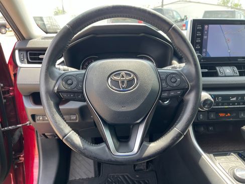 Used 2019 Toyota RAV4 Limited AWD/4WD image 26