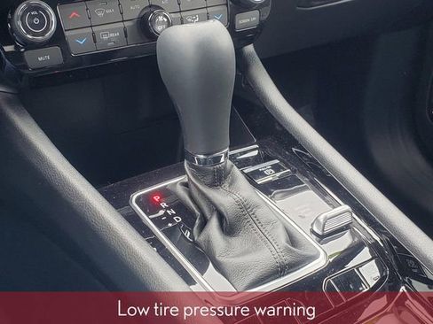 Used 2024 Jeep Compass Limited image 32