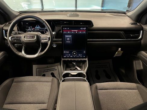 Used 2025 GMC Terrain Elevation AWD/4WD image 9