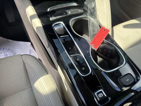 Used 2023 Buick Envision Essence FWD image 15