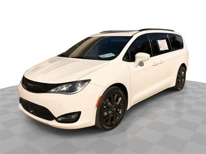 Used 2019 Chrysler Pacifica Touring-L Plus w/ Advanced Safetytec Group