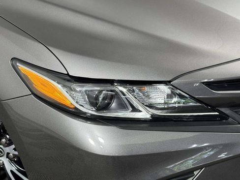 Used 2020 Toyota Camry SE AWD/4WD image 15