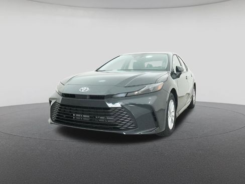 New 2026 Toyota Camry LE image 32