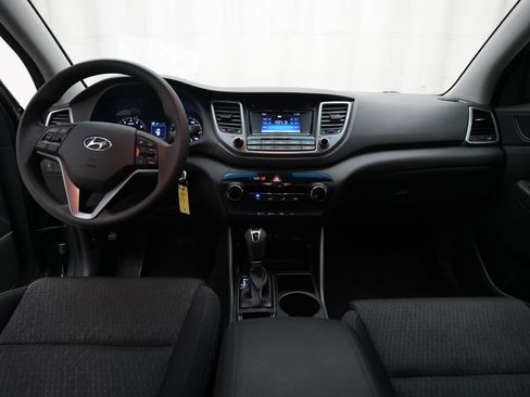 Used 2016 Hyundai Tucson SE w/ Option Group 12 FWD image 5