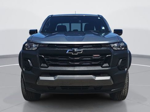 Used 2023 Chevrolet Colorado Trail Boss w/ Technology Package AWD/4WD image 10