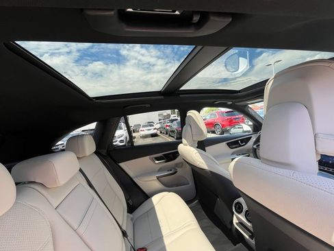 Used 2026 Mercedes-Benz GLC 300 4MATIC image 20