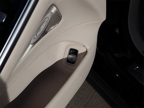 New 2026 Mercedes-Benz S 580 4MATIC Sedan image 23