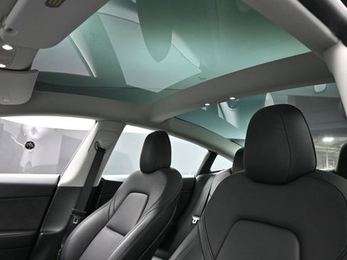 Used 2023 Tesla Model 3 Standard Range image 20