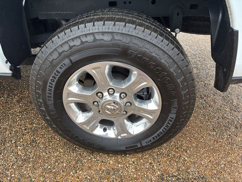 Used 2024 RAM 2500 Big Horn image 11