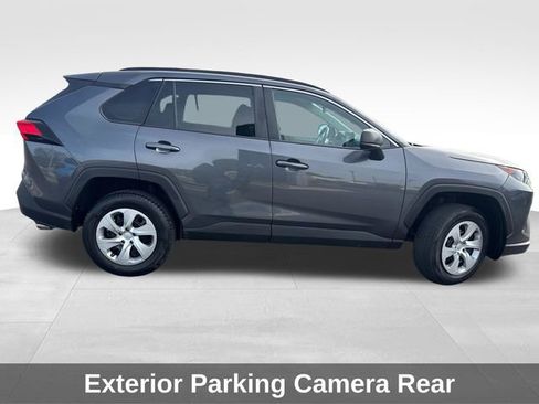 Used 2019 Toyota RAV4 LE w/ Carpet Mat Package FWD image 7