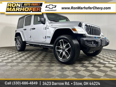 Used 2024 Jeep Wrangler Unlimited w/ Convenience Group AWD/4WD image 1