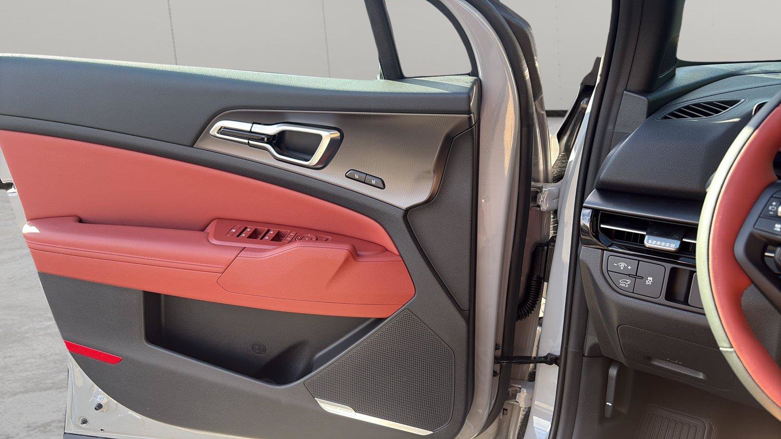 New 2027 Kia Sportage SX FWD image 23