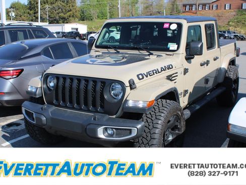 Used 2020 Jeep Gladiator Overland w/ Popular Equipment Package image 1