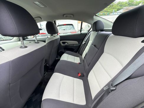 Used 2013 Chevrolet Cruze LS FWD image 37