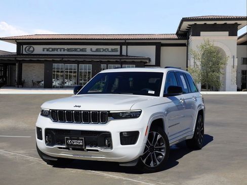 Used 2024 Jeep Grand Cherokee Overland w/ Trailer Tow Package image 1