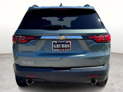Used 2022 Chevrolet Traverse LT FWD image 5