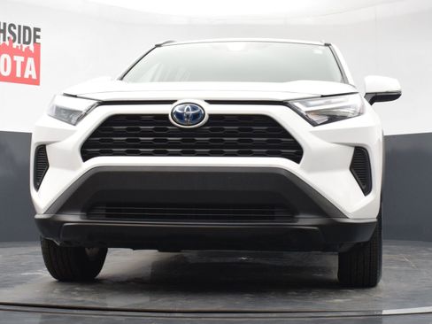 Used 2024 Toyota RAV4 LE image 29