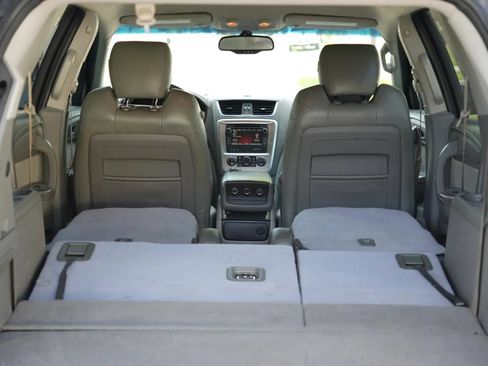 Used 2016 GMC Acadia SLE FWD image 15