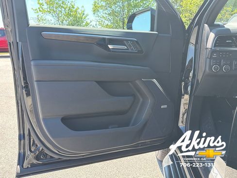 New 2026 Chevrolet Tahoe High Country w/ Sun And Tow Package AWD/4WD image 17