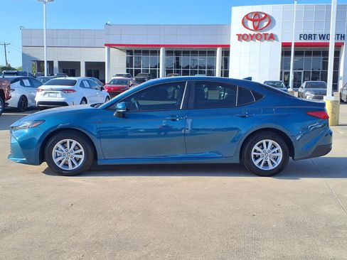 Used 2026 Toyota Camry LE w/ Convenience Package FWD image 6