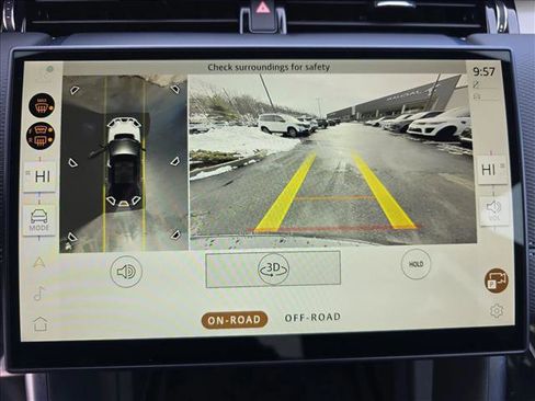 Used 2024 Land Rover Discovery Sport Dynamic SE image 22