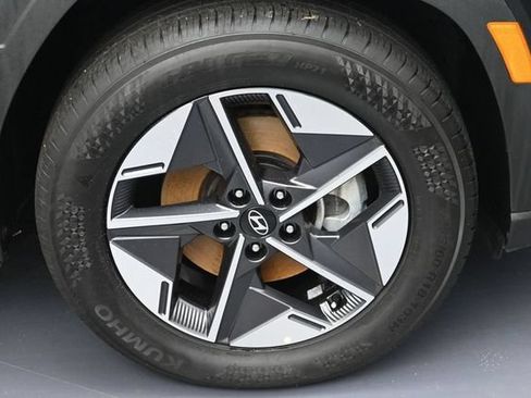 Used 2025 Hyundai Tucson SEL FWD image 6