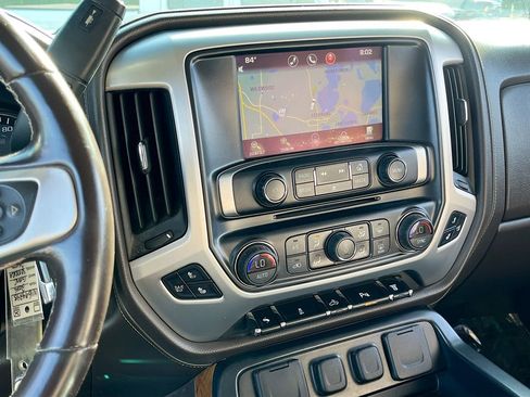 Used 2015 GMC Sierra 2500 SLT w/ Duramax Plus Package AWD/4WD image 13