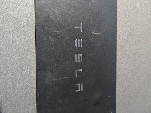 Used 2026 Tesla Model Y 2WD image 29