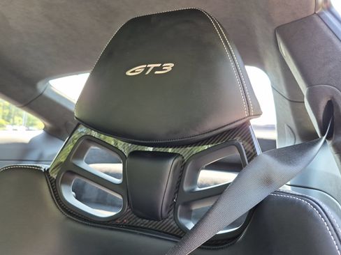 Certified 2022 Porsche 911 GT3 RWD image 6