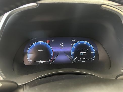 Used 2023 Toyota Highlander Limited image 18