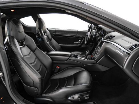 Used 2014 Maserati GranTurismo MC image 41